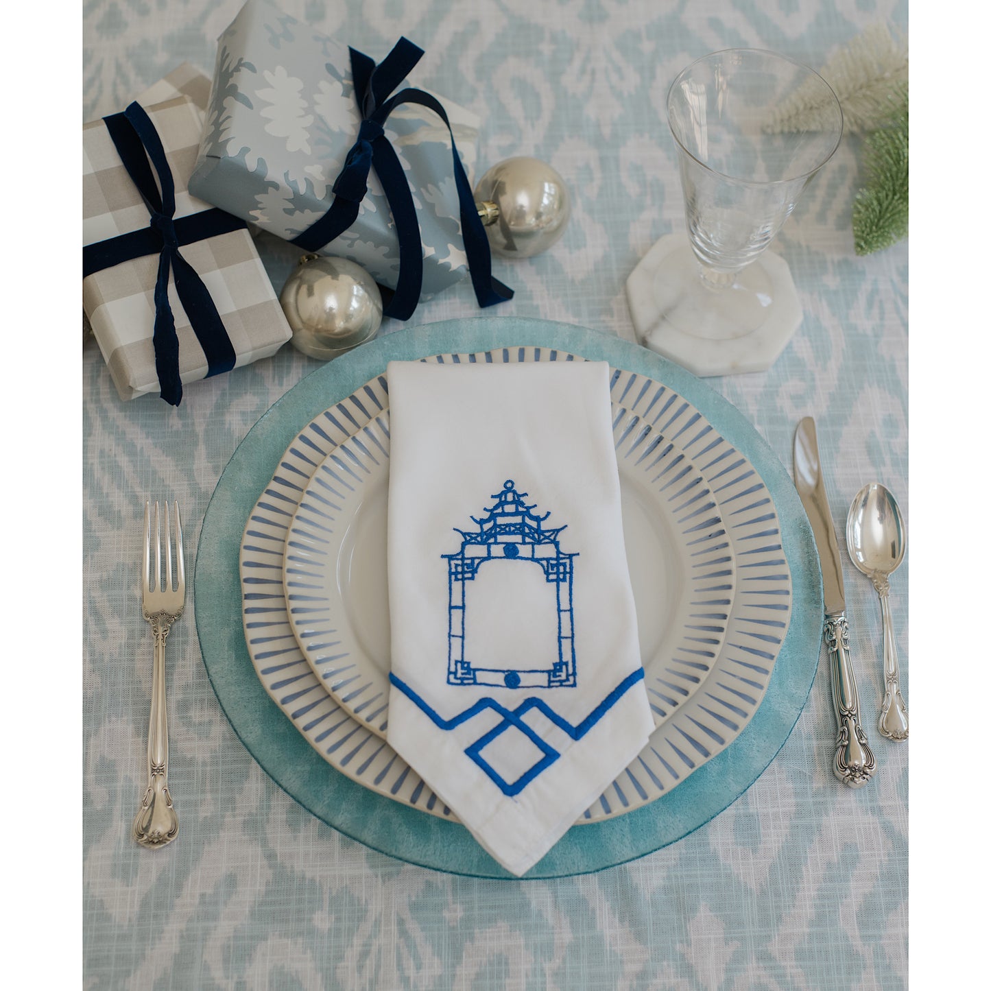 Pagoda Trellis Embroidered Napkin