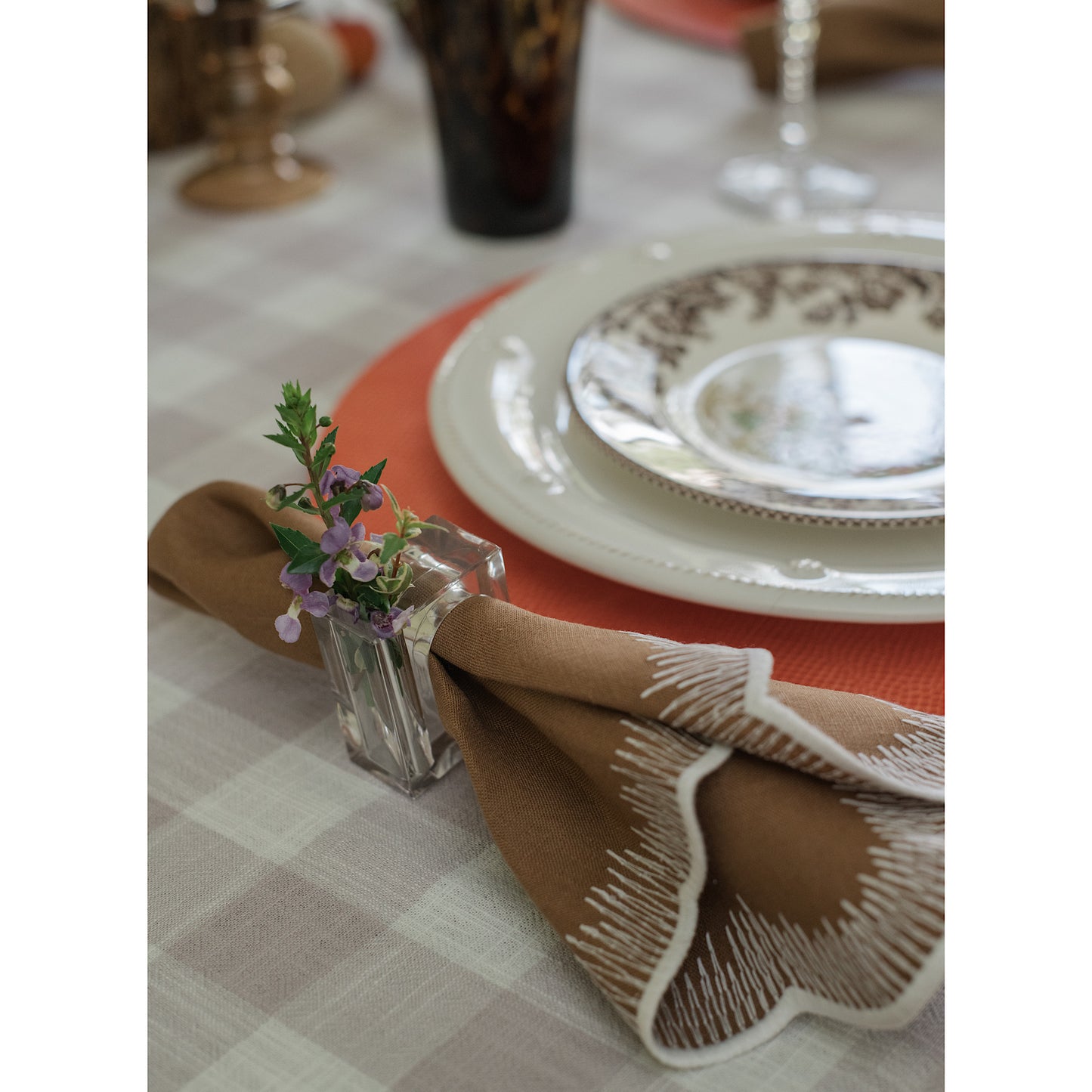 Alathea Caramel Scalloped Napkin
