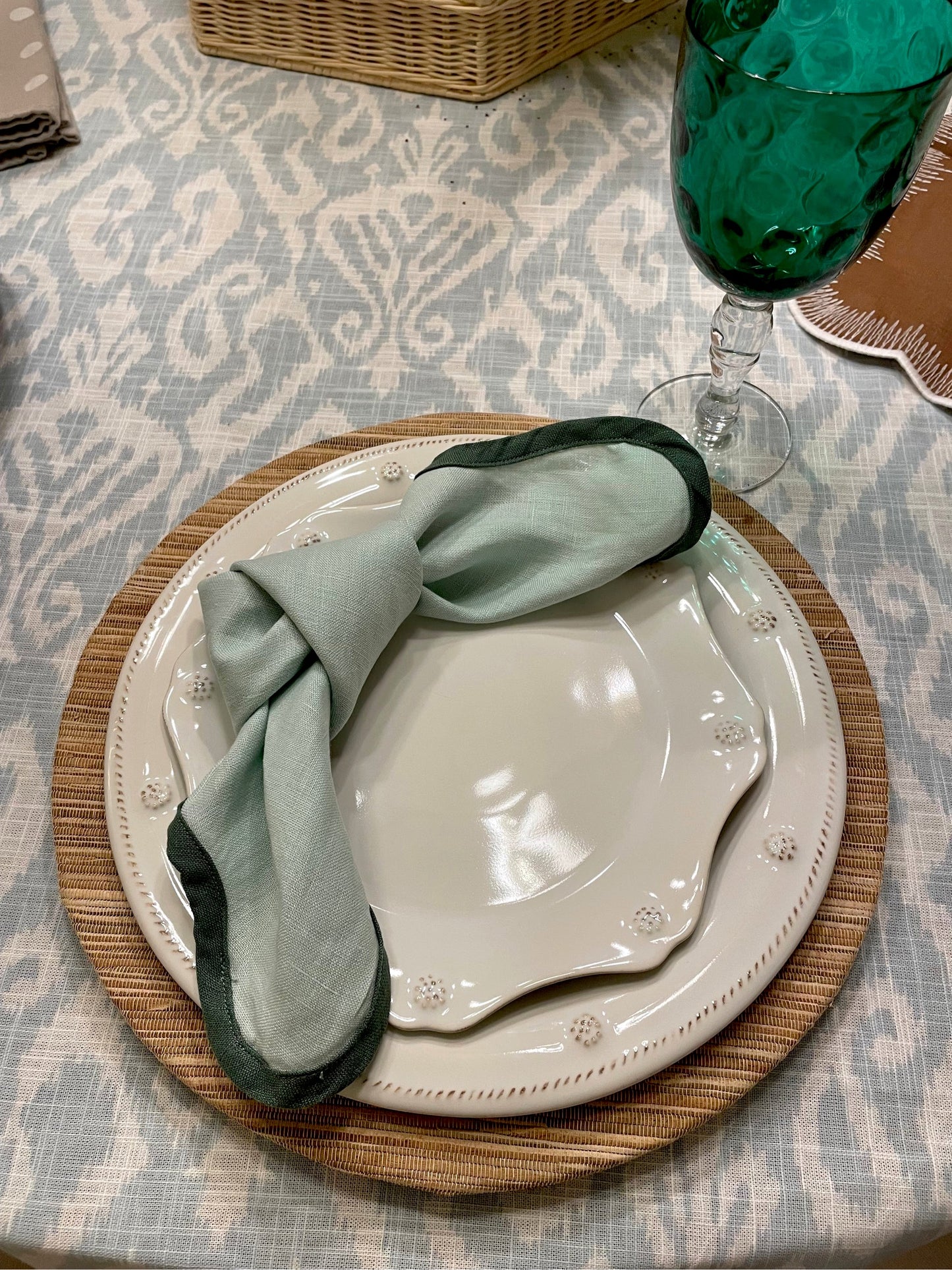 Rattan Round Charger