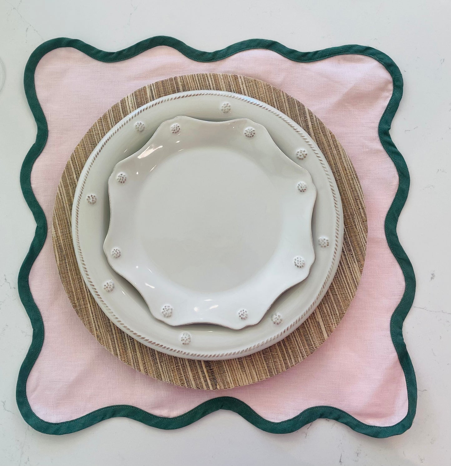Peony Scalloped Napkin with Emerald Trim
